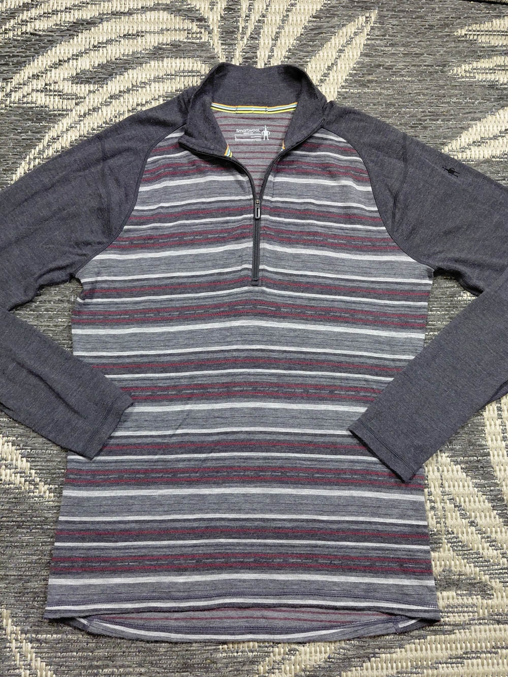 Smartwool Merino 250 Mens Medium 1/4 Zip Wool Base Layer Pullover Striped Gray